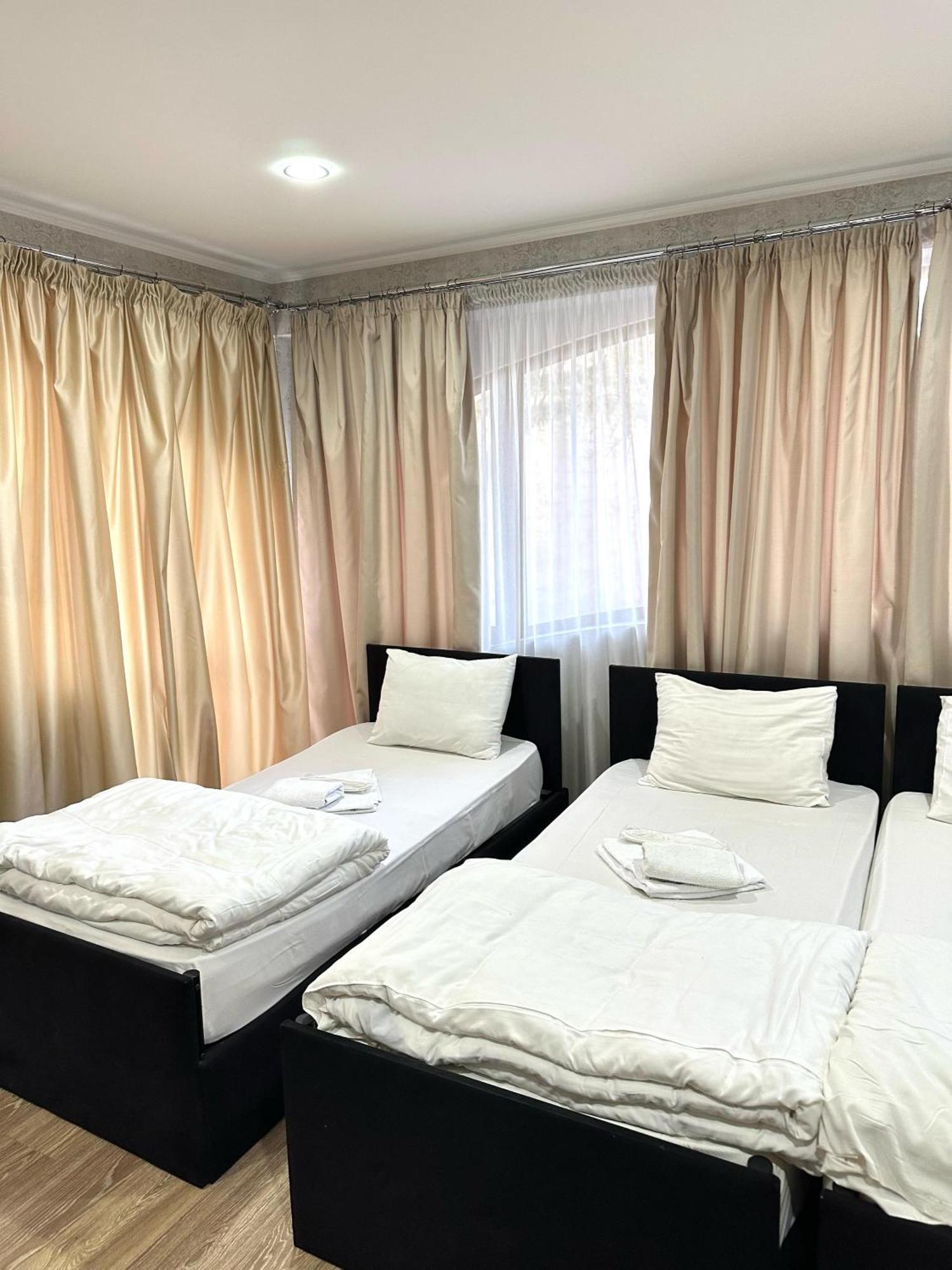 Hotel Alaverdi Palace Tbilisi ภายนอก รูปภาพ