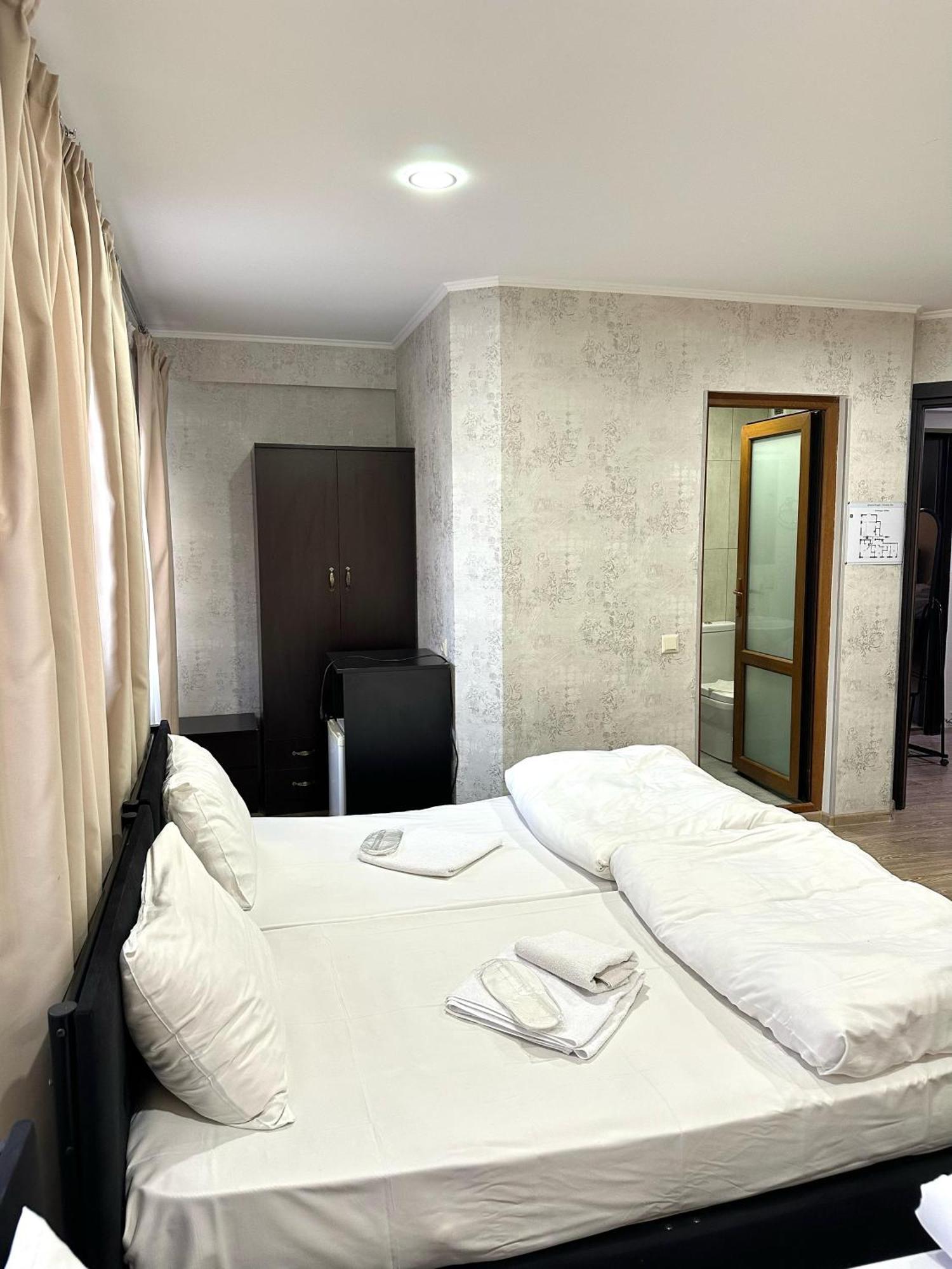 Hotel Alaverdi Palace Tbilisi ภายนอก รูปภาพ