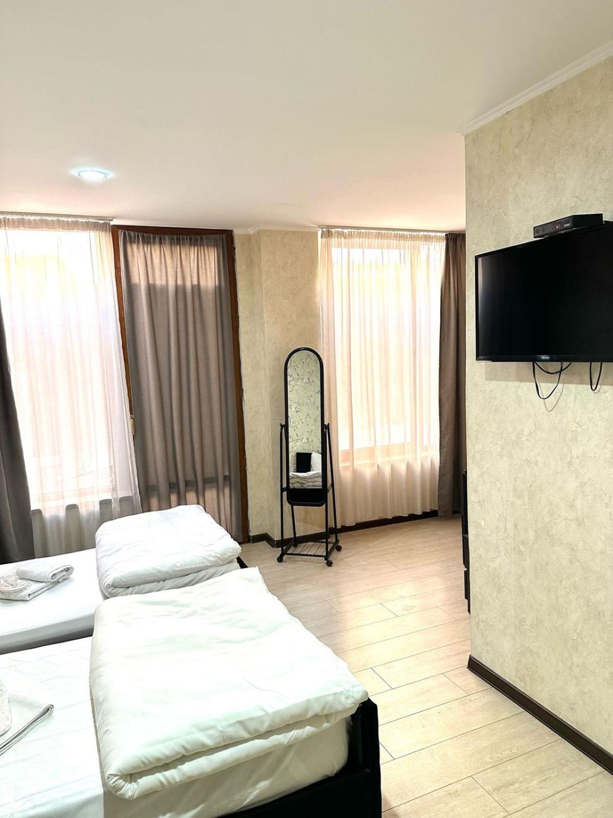 Hotel Alaverdi Palace Tbilisi ภายนอก รูปภาพ