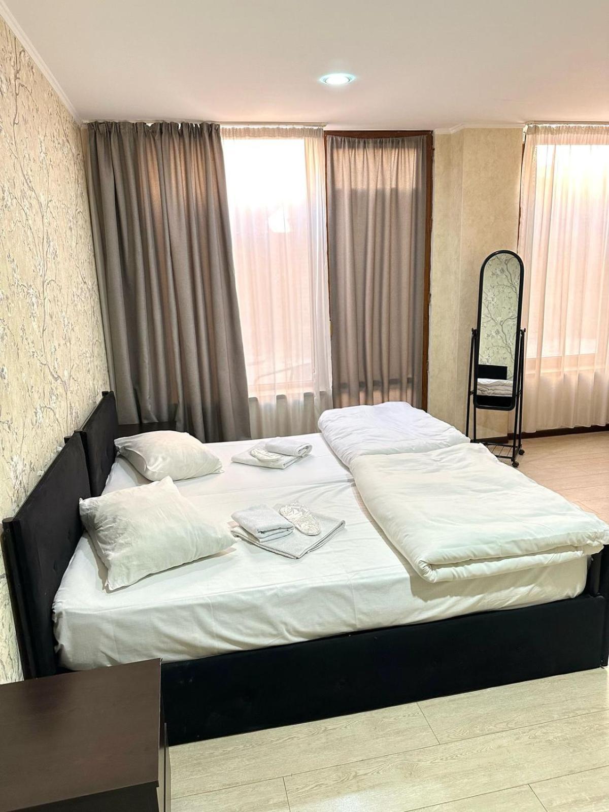 Hotel Alaverdi Palace Tbilisi ภายนอก รูปภาพ
