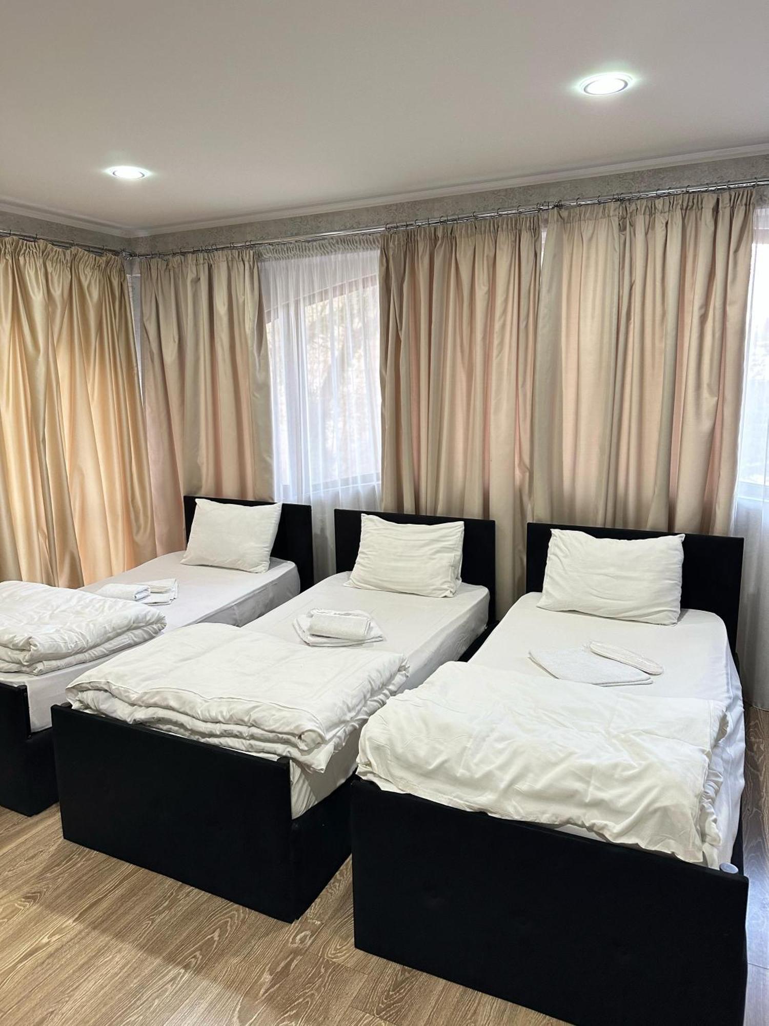 Hotel Alaverdi Palace Tbilisi ภายนอก รูปภาพ