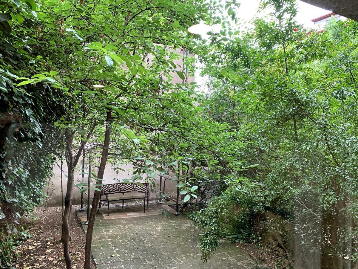 Hotel Alaverdi Palace Tbilisi ภายนอก รูปภาพ